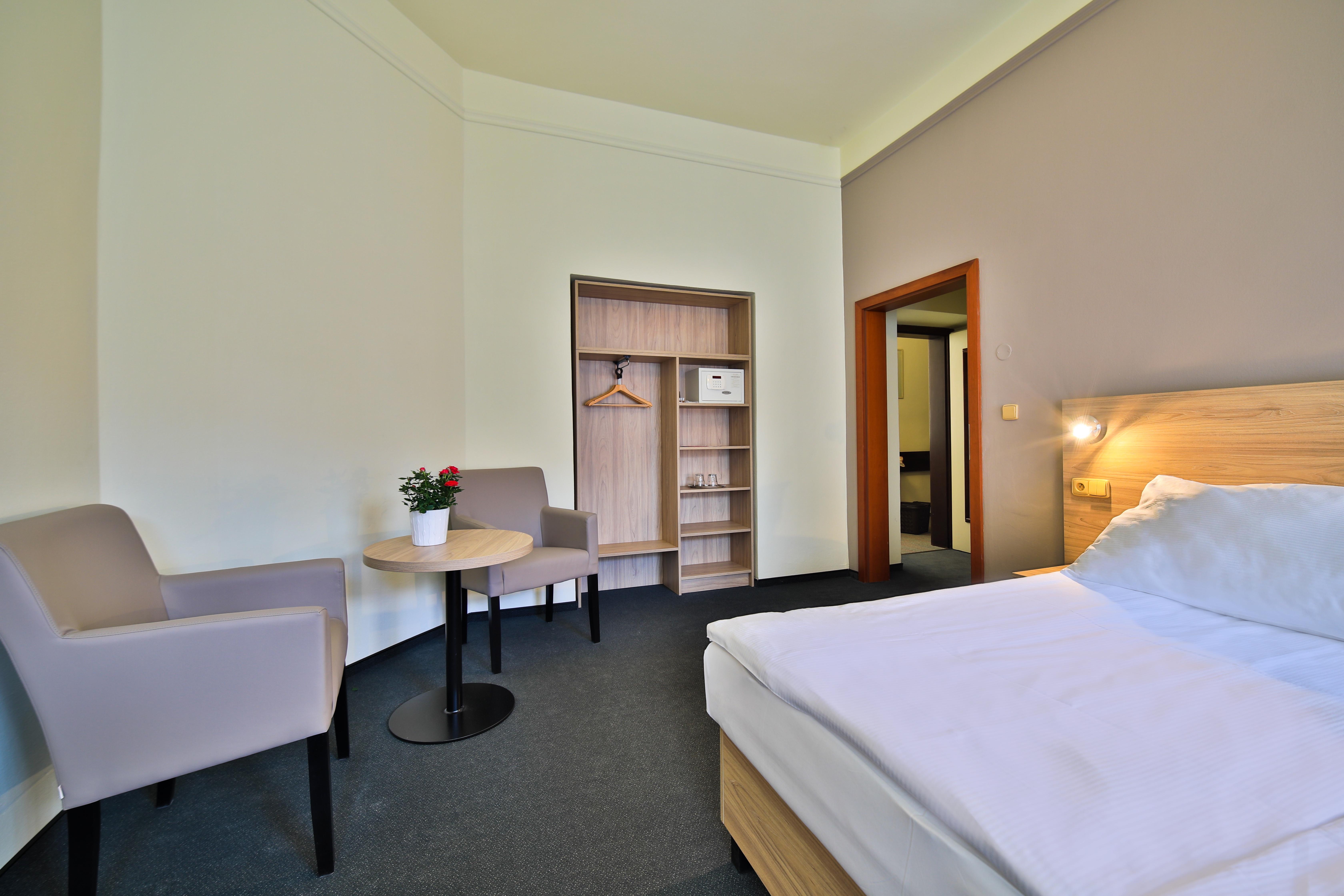 Atlantic Hotel Praga Esterno foto