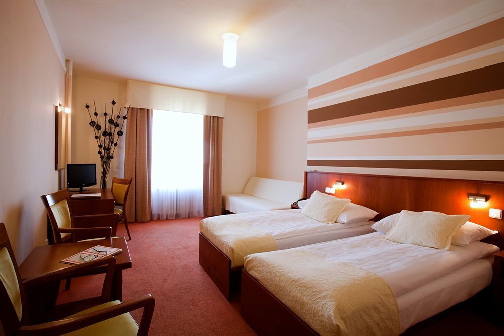 Atlantic Hotel Praga Esterno foto