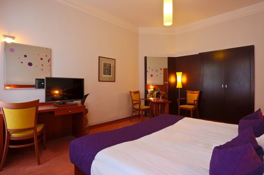 Atlantic Hotel Praga Esterno foto